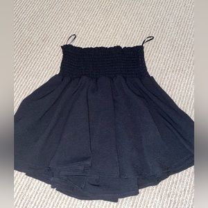 karlie black smocked skort